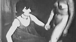 Crossdresser tries Lesbian Love - porn video