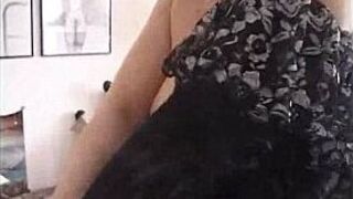 MILF likes to suck cock - porn video