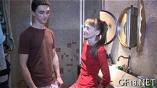 That babe takes off his blue shirt - porn video