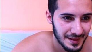 Handsome bearded guy jerking for you - porn video